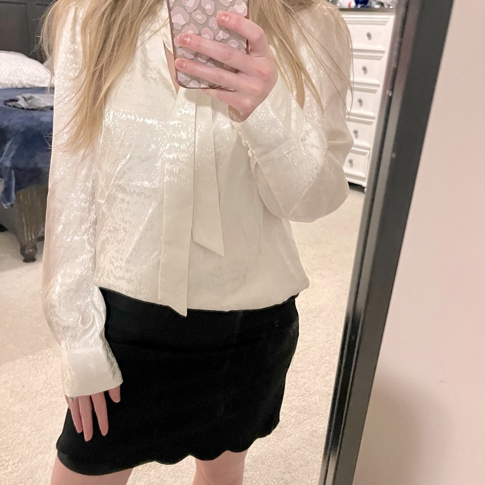 NWOT Satin Jacquard Tie Neck Top
